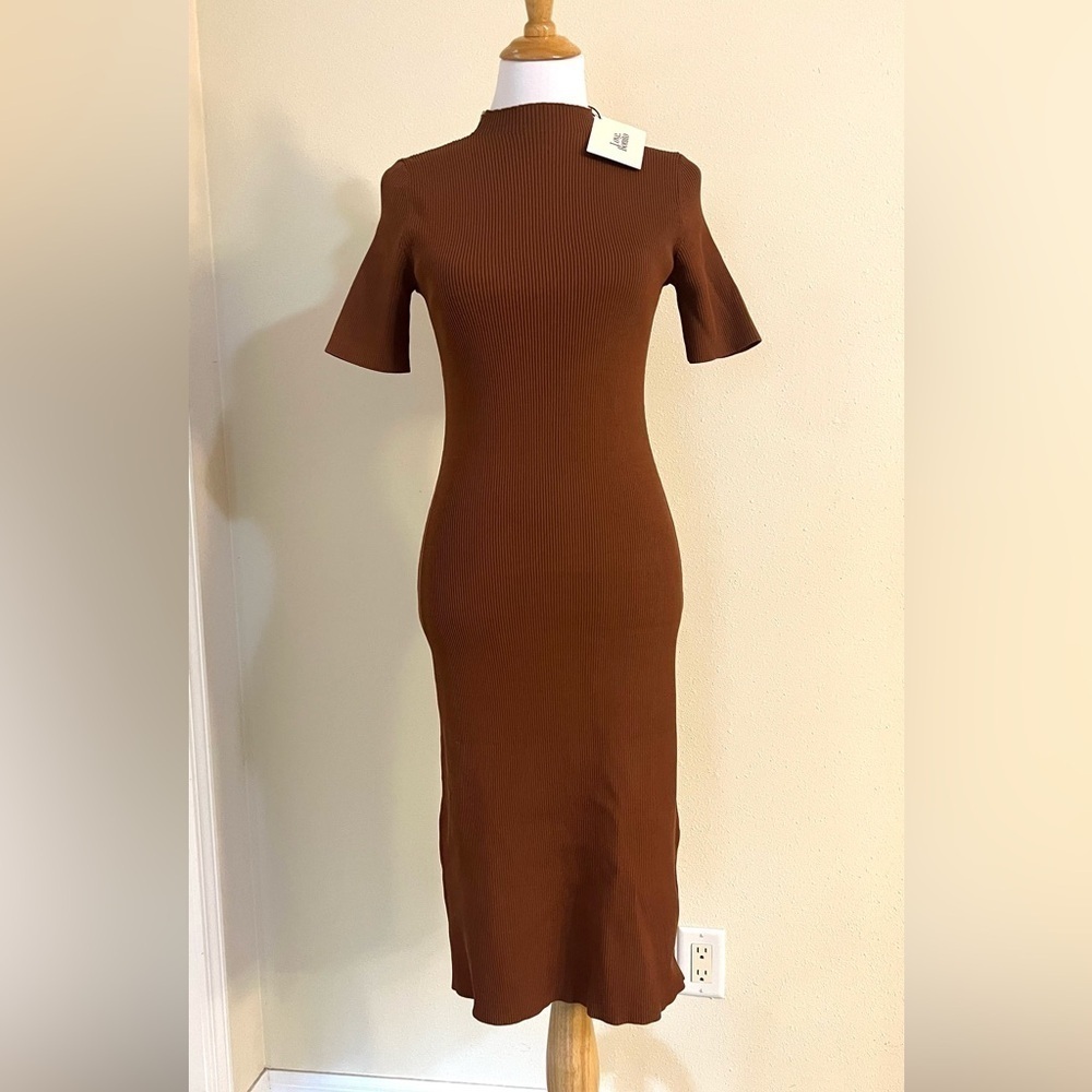 NWT LOVE BONITO Maeve ribbed-knit midi dress preppy quiet luxury sophisticated M